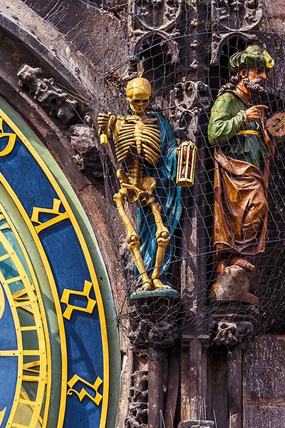 Alchemy As a Key to Social Regeneration: A Lecture with Manly P. Hall (Remastered)